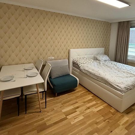 Exclusive Serviced Flat On Taborstrasse Вена Экстерьер фото