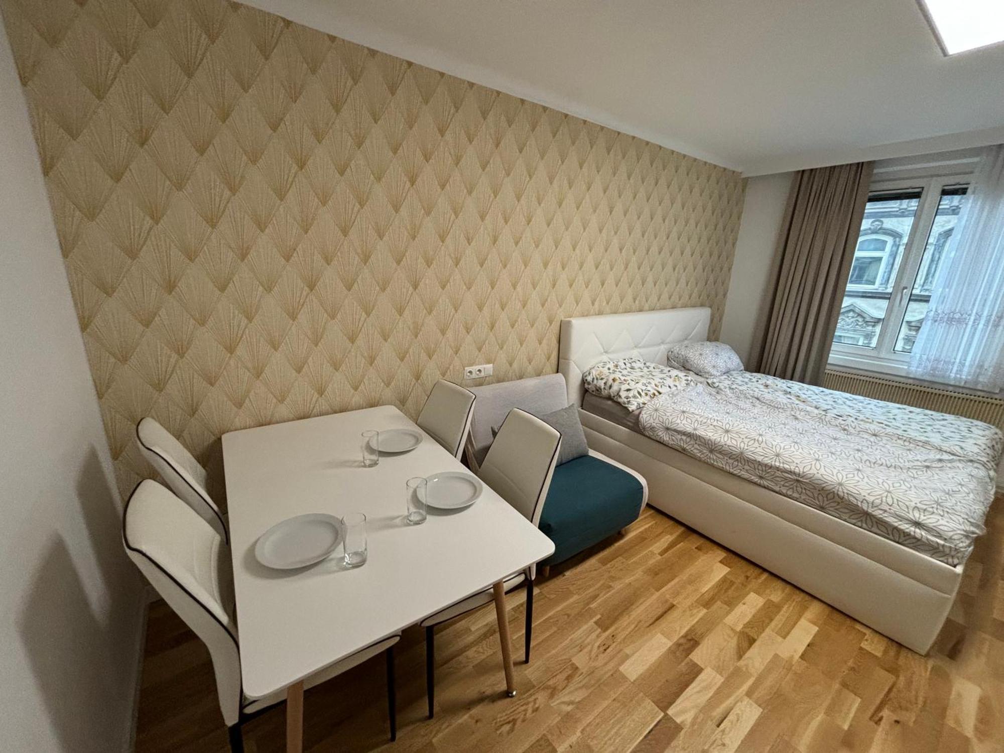 Exclusive Serviced Flat On Taborstrasse Вена Экстерьер фото